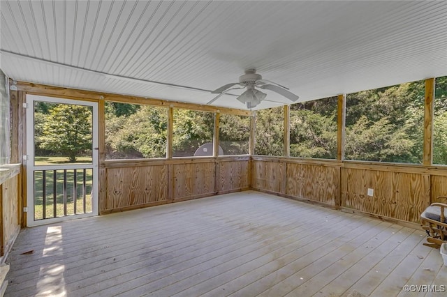 327 White Sand Dr, Heathsville, VA 22473 - unfurnished sunroom featuring a ceiling fan