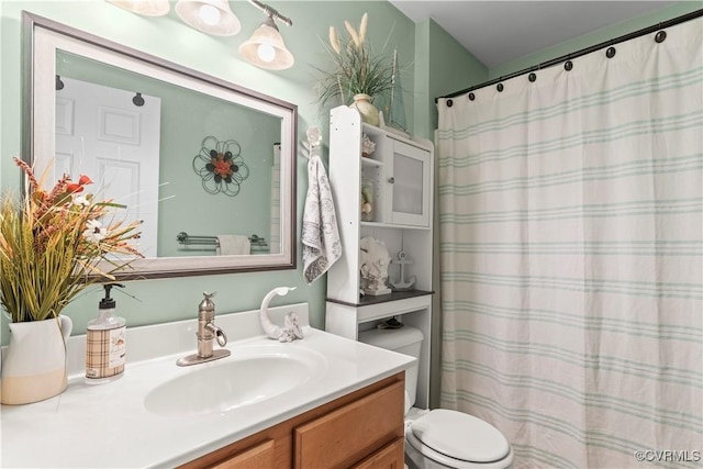 8412 Newbys Mill Dr, Chesterfield, VA 23832 - full bathroom featuring vanity and curtained shower
