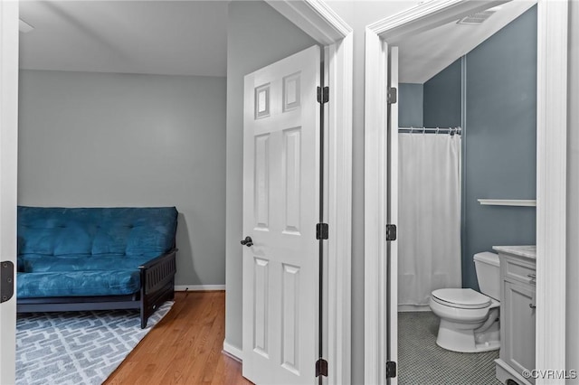 8324 Longlands Pl, Chesterfield, VA 23832 - living area featuring light wood finished floors and baseboards