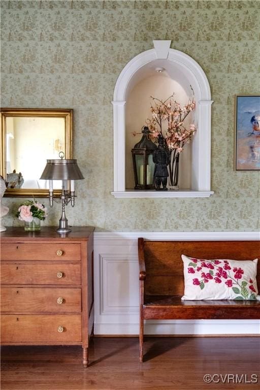 522 Hunt Field Rd, Manakin Sabot, VA 23103 - sitting room featuring wallpapered walls and wood finished floors
