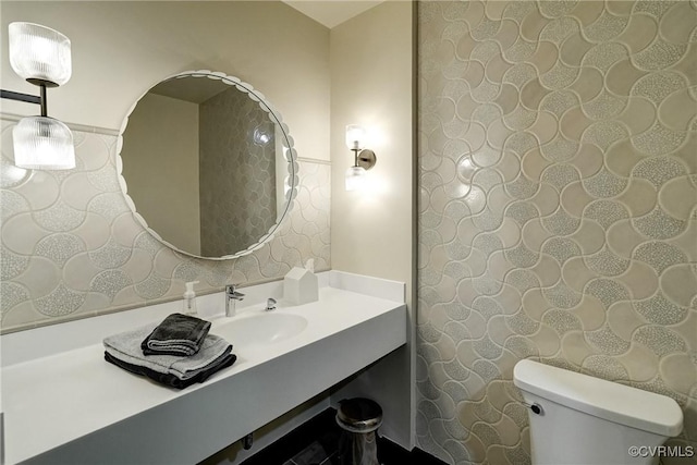 2940 Queenswood Rd, Midlothian, VA 23113 - bathroom featuring vanity and toilet