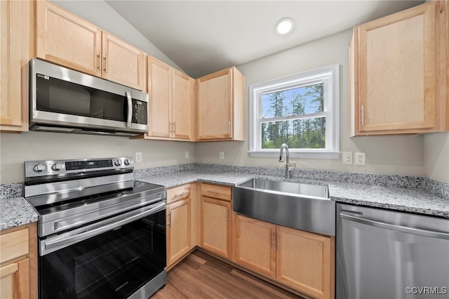 TBD Vista Lane, Mineral, VA 23117 - kitchen with appliances with stainless steel finishes, light brown cabinetry, a sink, lofted ceiling, and dark wood-style flooring