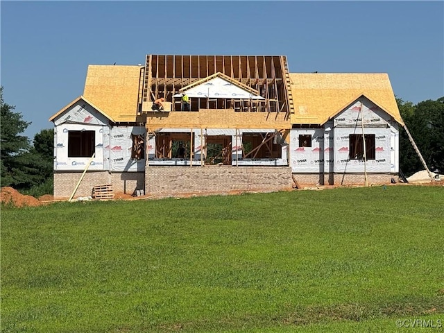 11111 Carriage House Ln, Amelia, VA 23002 - rear view of house featuring a yard