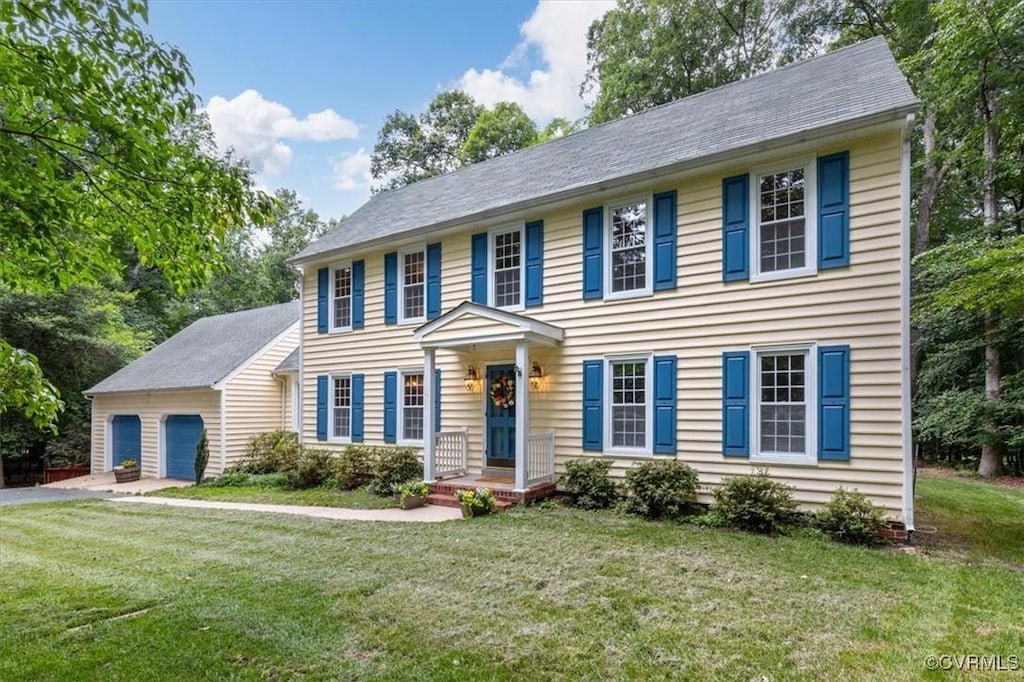 12550 Thoreau Dr, Chesterfield, VA 23832 - colonial home featuring an attached garage and a front yard