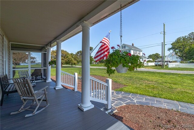 159 Fleeton Point Cir, Reedville, VA 22539 - porch featuring a yard