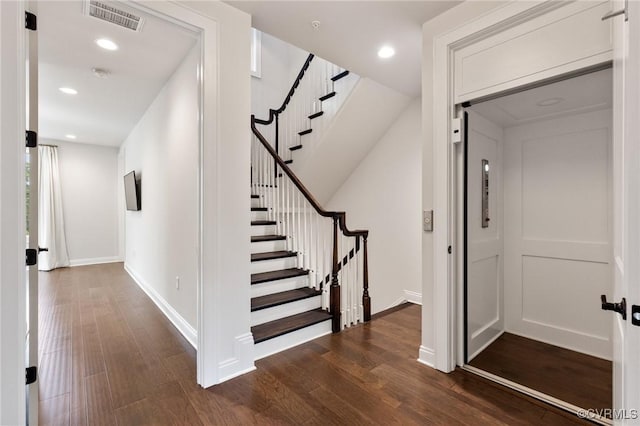 1702 Old Brick Rd Unit B, Glen Allen, VA 23060 - hallway featuring dark wood-type flooring, baseboards, stairs, and recessed lighting