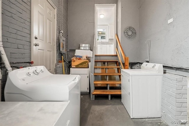 3204 Griffin Ave, Richmond, VA 23222 - washroom with washing machine and clothes dryer