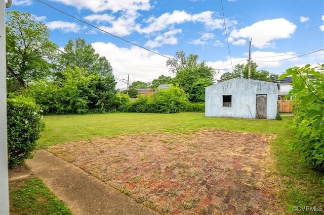 3204 Griffin Ave, Richmond, VA 23222 - view of green lawn with an outdoor structure
