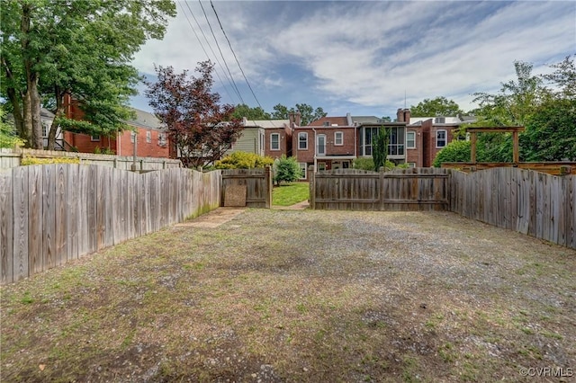 3429 Hanover Ave, Richmond, VA 23221 - view of fenced yard