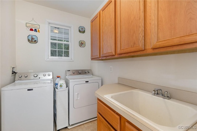 160 Walnut Ridge Dr, Stafford, VA 22556 - laundry room featuring washing machine and clothes dryer and cabinet space