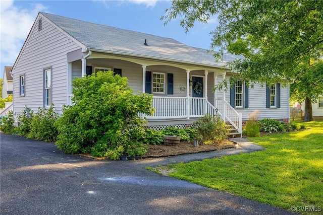 2505 Winston Ct, Glen Allen, VA 23060 - single story home featuring covered porch and a front yard