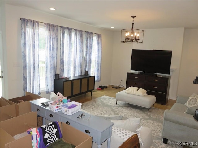 7617 Royal Crown Ct, Mechanicsville, VA 23116 - living area with plenty of natural light, a chandelier, light wood finished floors, and recessed lighting