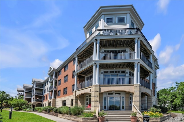 4250 Granby St Unit 105, Norfolk, VA 23504 - view of apartment building / complex