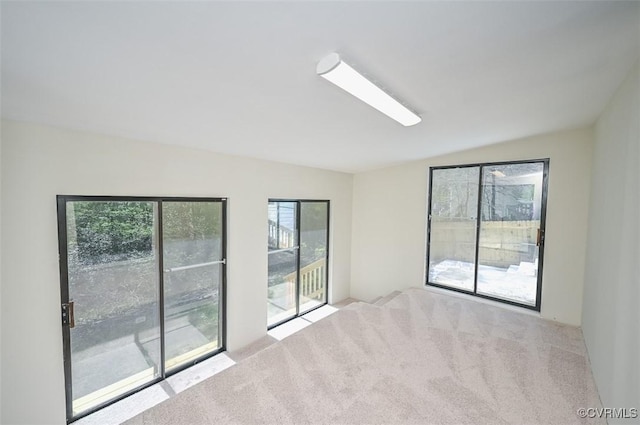 10486 Malboro Rd, Hanover, VA 23116 - unfurnished room with carpet flooring and vaulted ceiling