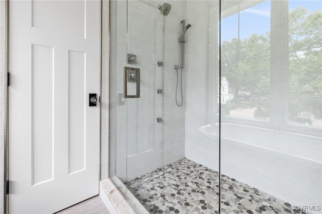 109 Libbie Ave, Richmond, VA 23226 - full bathroom featuring tiled shower
