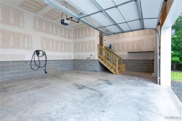 207 Eliza Ln, Aylett, VA 23009 - garage with a garage door opener