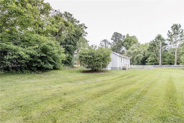 321 Porterville St, Petersburg, VA 23803 - view of yard