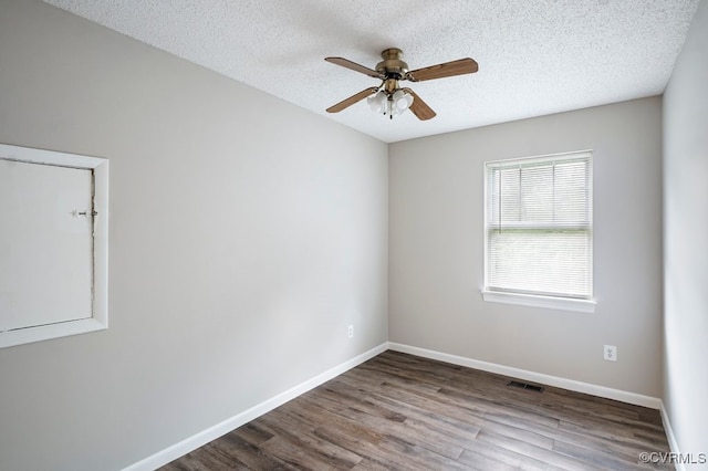 9548 Bent Wood Ln, North Chesterfield, VA 23237 - photo 20