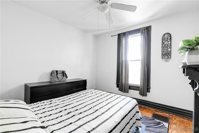 430 S Pine St, Richmond, VA 23220 - bedroom featuring wood finished floors and a ceiling fan