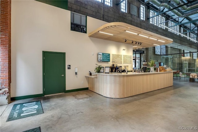 1101 Haxall Pt Unit U1001, Richmond, VA 23219 - reception featuring a high ceiling