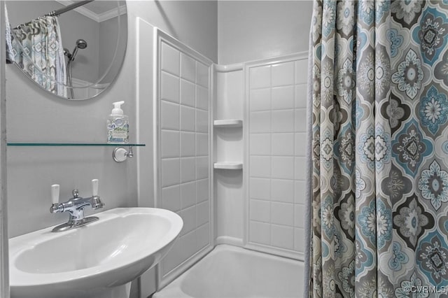 725 Transco Rd, Scottsville, VA 24590 - bathroom featuring a sink, shower / bathtub combination with curtain, and ornamental molding