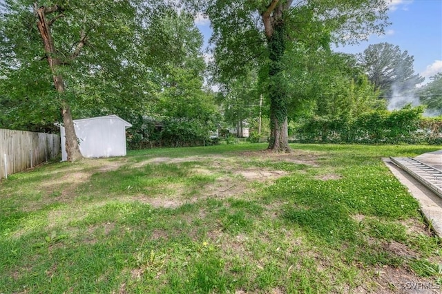 807 N Ave, Hopewell, VA 23860 - view of yard