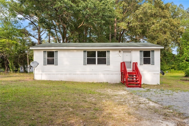 1426 Rolling Acres Rd, Emporia, VA 23847 - manufactured / mobile home with entry steps and a front yard