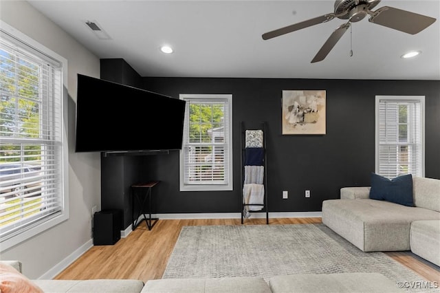 3821 Meridian Ave, Richmond, VA 23234 - living room featuring wood finished floors, a ceiling fan, baseboards, and recessed lighting
