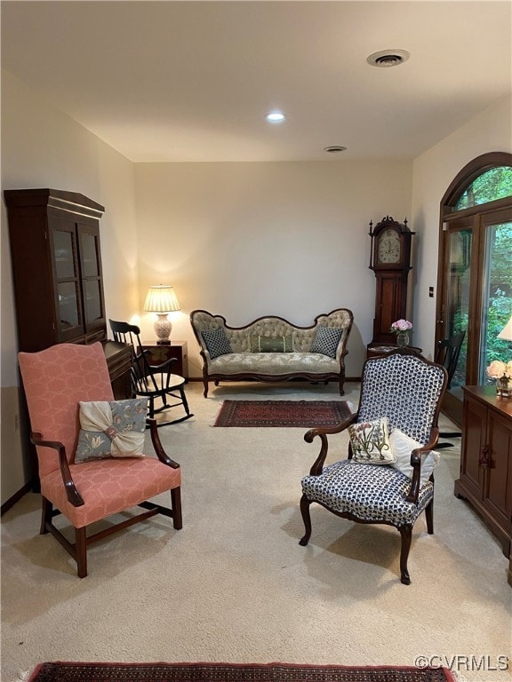 1849 Duke Of Gloucester St, Colonial Heights, VA 23834 - living area featuring light colored carpet