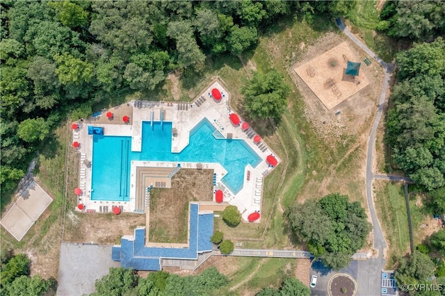 14000 Shady Pointe Ct, Midlothian, VA 23112 - bird's eye view of a pool