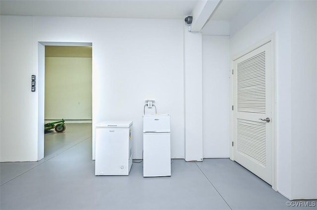 1037 Berryhill Rd, Henrico, VA 23231 - laundry area with washer and dryer