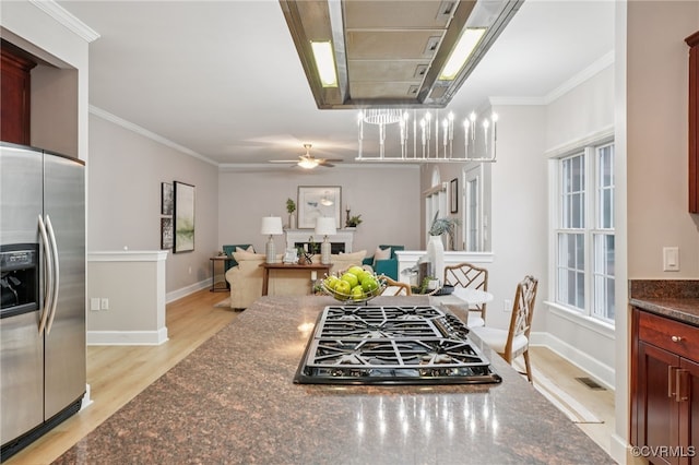 5308 Hillshire Way, Glen Allen, VA 23059 - kitchen featuring stainless steel fridge, light wood-style floors, gas stovetop, ornamental molding, and ceiling fan