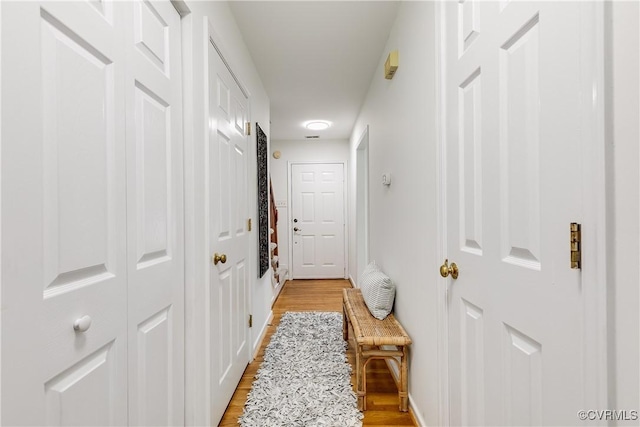 2619 Quarterpath Pl, Henrico, VA 23233 - hallway with light wood-style flooring and baseboards