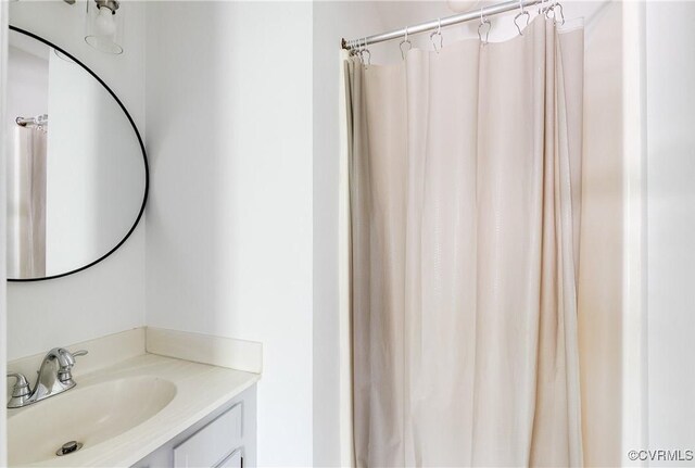 2619 Quarterpath Pl, Henrico, VA 23233 - full bathroom featuring vanity and a shower with shower curtain