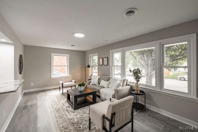 102 Hargrave Ave, Colonial Heights, VA 23834 - living room featuring wood finished floors and recessed lighting