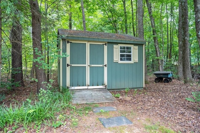 2024 Judes Ferry Rd, Powhatan, VA 23139 - view of shed with a view of trees
