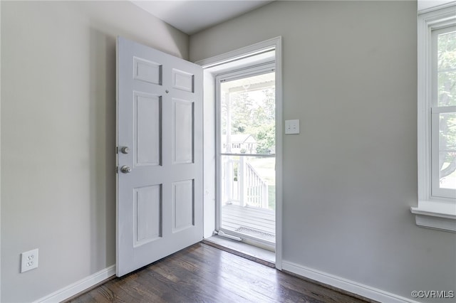 9019 Farmington Dr, Henrico, VA 23229 - foyer entrance featuring baseboards and dark wood-style flooring