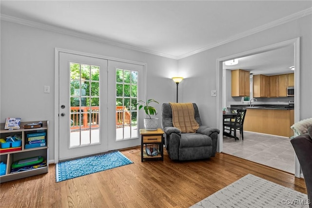 10112 Huntersdell Ln, Chesterfield, VA 23235 - living room with wood finished floors and crown molding