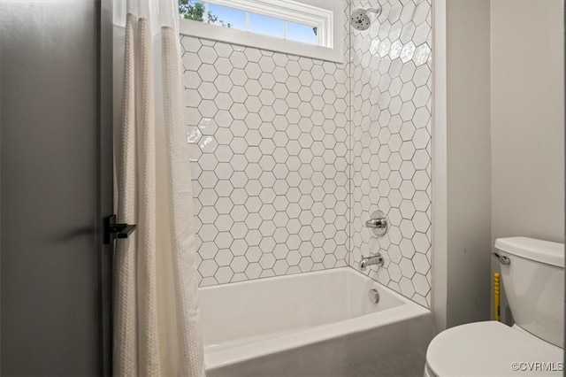 333 Pond View Ln, Goochland, VA 23103 - bathroom with shower / bath combo with shower curtain and toilet