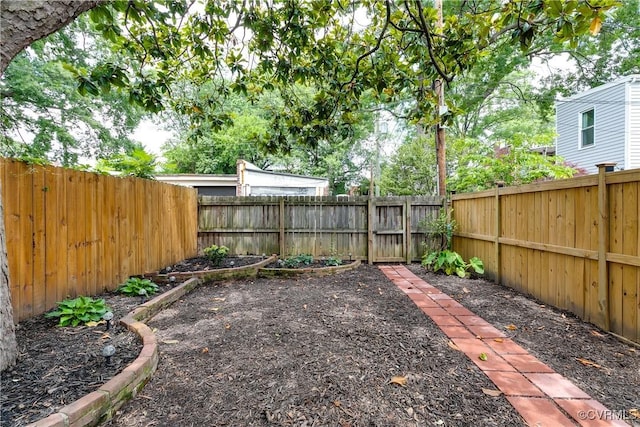 2210 Stuart Ave, Richmond, VA 23220 - view of fenced backyard