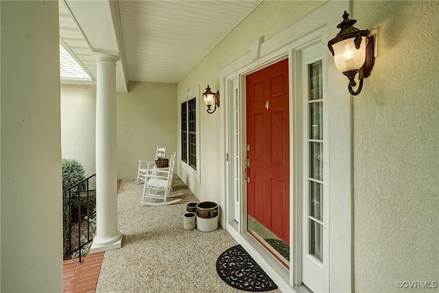 423 Elm Creek Dr, Manakin Sabot, VA 23103 - entrance to property featuring stucco siding and a porch