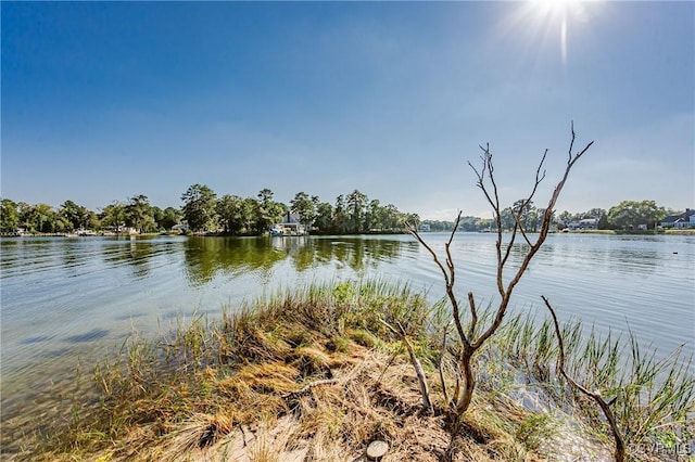 1852 Ocran Rd, White Stone, VA 22578