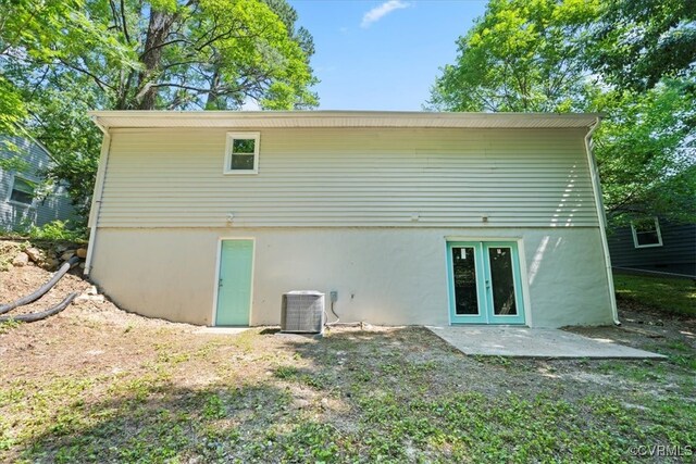 12 Wheelhouse Ct, Petersburg, VA 23805 - rear view of house featuring stucco siding