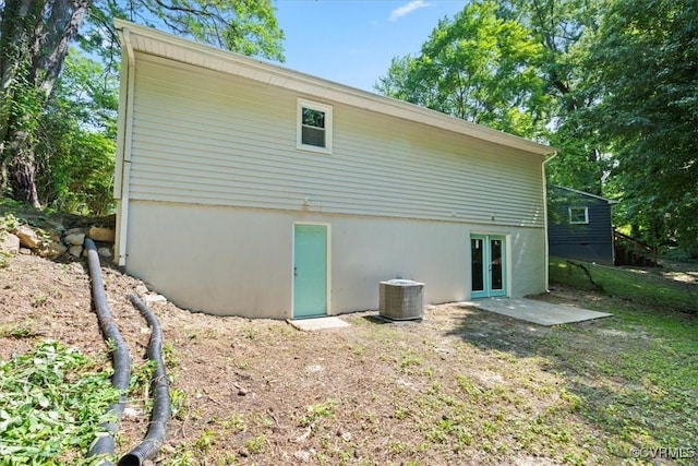 12 Wheelhouse Ct, Petersburg, VA 23805 - rear view of property with french doors