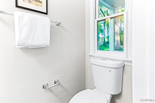 4381 Three Bridge Rd, Powhatan, VA 23139 - bathroom with toilet