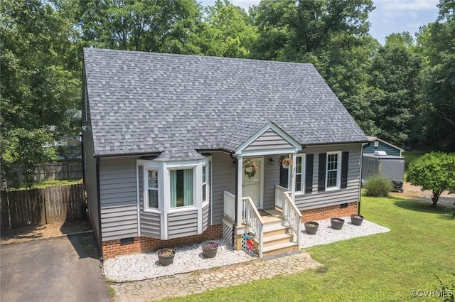 7313 Key Deer Cir, Midlothian, VA 23112 - view of front facade featuring crawl space and a shingled roof