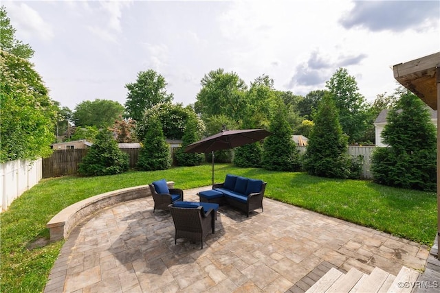 1815 Seddon Rd, Richmond, VA 23227 - fenced backyard with outdoor lounge area and a patio area