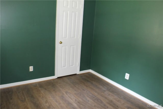 5041 Oakforest Dr, Chesterfield, VA 23832 - unfurnished room featuring baseboards and dark wood finished floors