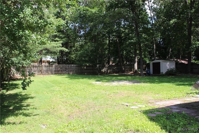 5041 Oakforest Dr, Chesterfield, VA 23832 - view of yard