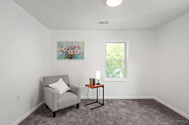 215 S S St, Petersburg, VA 23803 - living area featuring carpet floors and baseboards